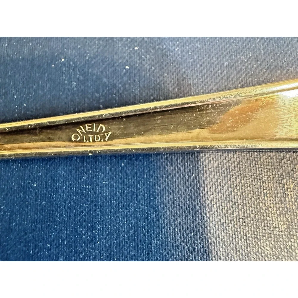 Vintage 1940 Pierced Bonbon Spoon Oneida Milady Community Silver Plate 5